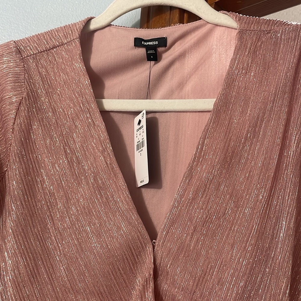 Express Pink Wrap Top - Picture 4 of 7